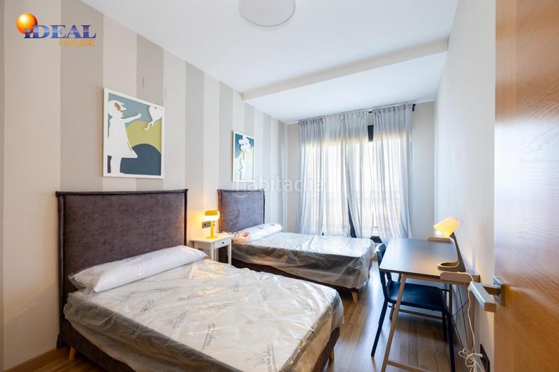 Foto 35dcbea3-8405-4ad8-9587-dad9fabef3ca. Àtic amb aparcament piscina a Campus de la Salud Armilla