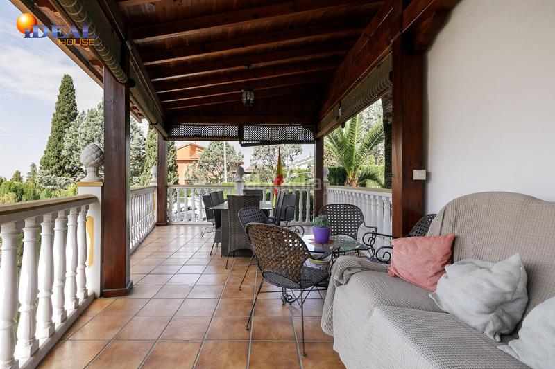 Foto fdfe9e8a-96c9-4be4-a4f4-cc32b78e3fb3. Chalet se vende espectacular chalet en monteluz en Peligros