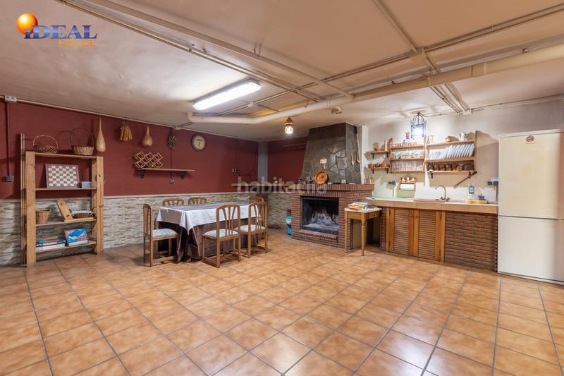Foto 523dce11-8275-42a2-9b7e-f71fa88d3860. Casa adosada casa en venta , granada lista para entrar a vivir en Maracena