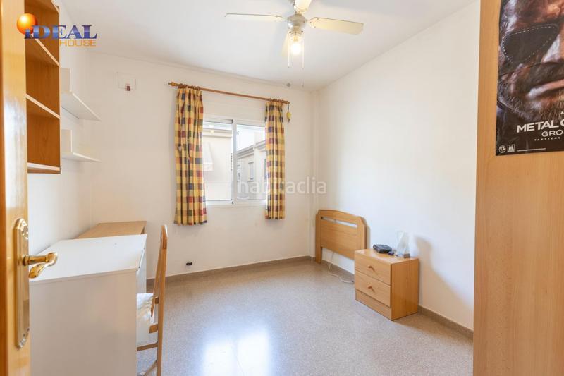 Foto c43af29d-092e-425f-80a4-ed4fad14885d. Casa adosada casa en venta , granada lista para entrar a vivir en Maracena