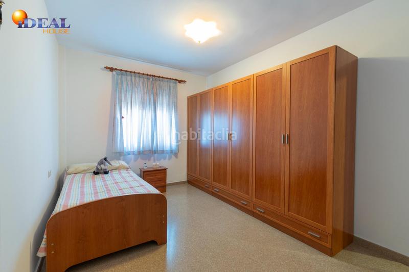 Foto d92ff65e-c84d-43f0-aff4-e4b586c63e09. Casa adosada casa en venta , granada lista para entrar a vivir en Maracena