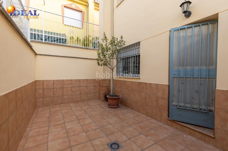 Foto e63b287f-ac46-4681-8f21-f2cf3376993c. Casa adosada casa en venta , granada lista para entrar a vivir en Maracena