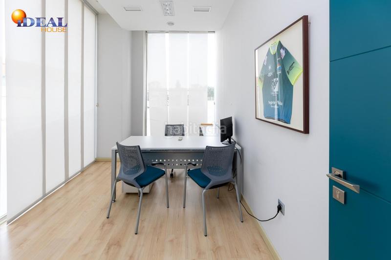 Foto 56e9c3df-d8ff-4741-a613-9399bfaa9200. Local commercial dans Campus de la Salud Granada