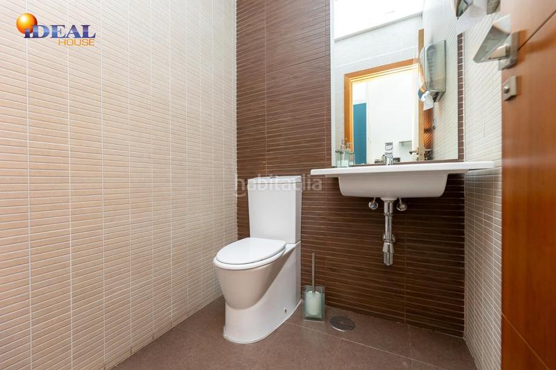 Foto 9ff601bf-2e14-40ef-8e5d-b87df8a06de2. Local commercial dans Campus de la Salud Granada