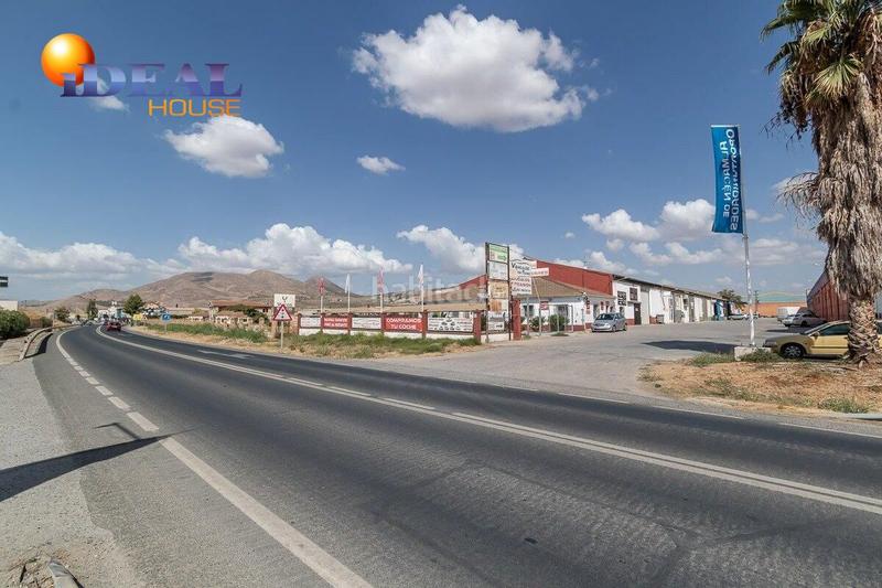 Foto a42fc4ea-c456-4c4c-88fe-26be3675f60f. Terreno residencial en calle madroño 4 suelo industrial en Atarfe