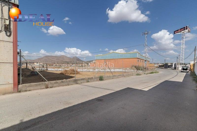 Foto acb53458-82e5-4e00-996c-c84b880137cb. Terreno residencial en calle madroño 4 suelo industrial en Atarfe