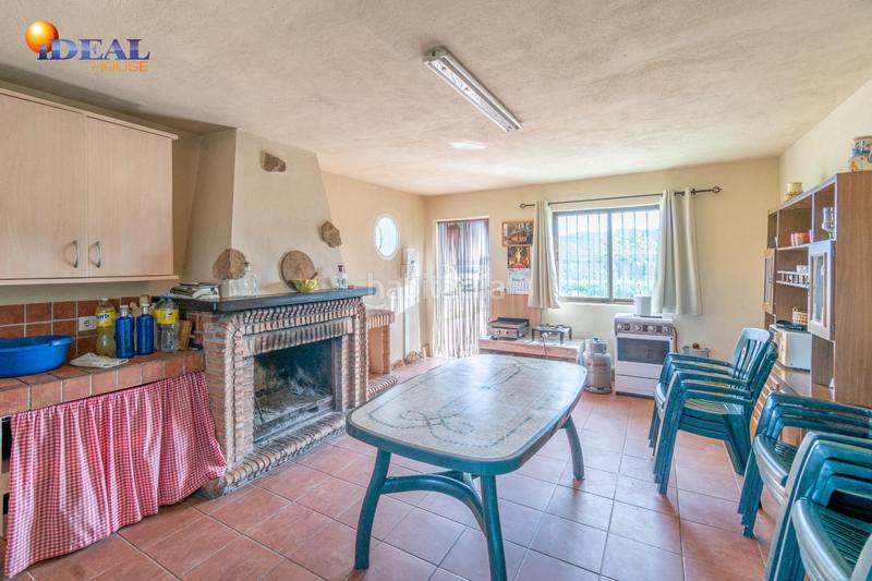 Foto baf937b5-0b1a-42d7-a82c-2436958d136b. Finca rústica  en venta con casa, nave y piscina en Padul