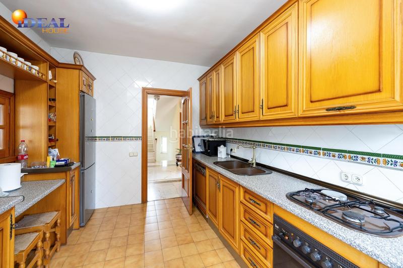 Foto 42de449b-b7ea-47d4-896d-d8ab68f74f1e. Chalet en Albolote