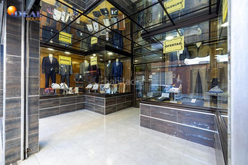 Foto 34959eca-05b5-4748-a9df-efaed526e06f. Local comercial en Barrio de Zaidín Granada