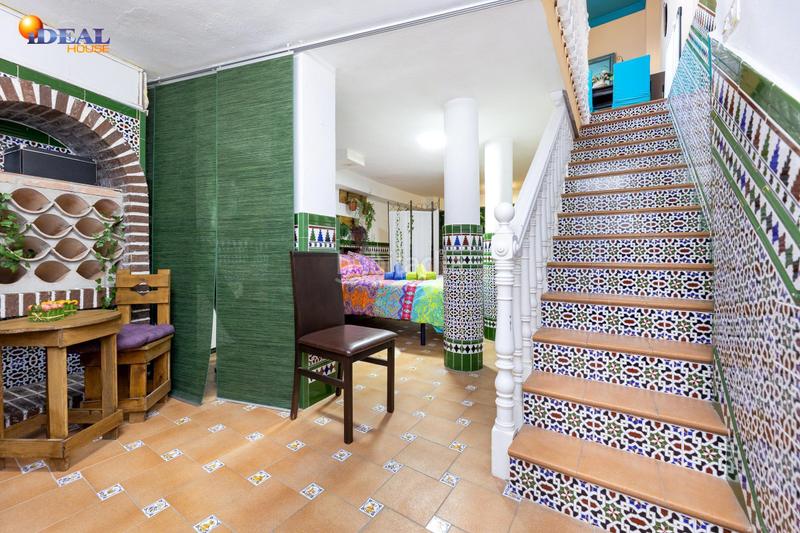 Foto d0050cce-0b06-46d2-84f8-b7f9ead655fd. Chalet casa en el albayzin con licencia turística en Granada