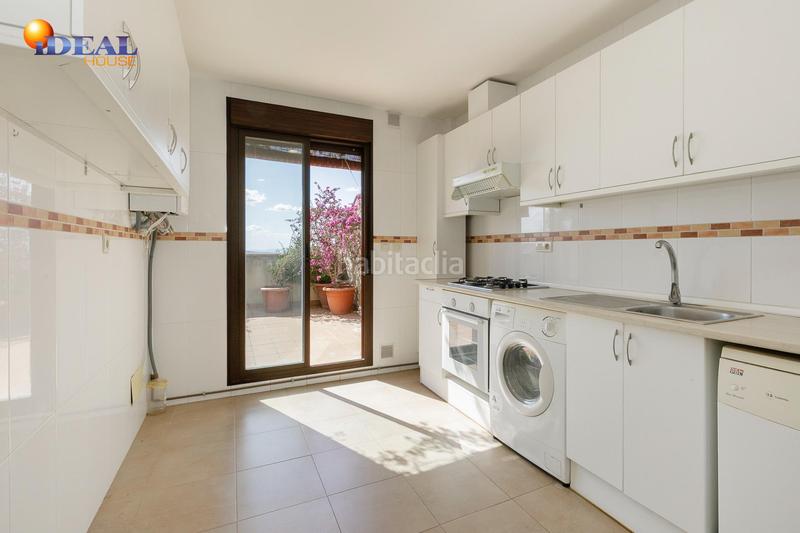 Foto 873dd45e-4764-4921-8252-e206b59a8e0a. Attique avec chauffage parking dans La Zubia Ciudad Zubia (La)