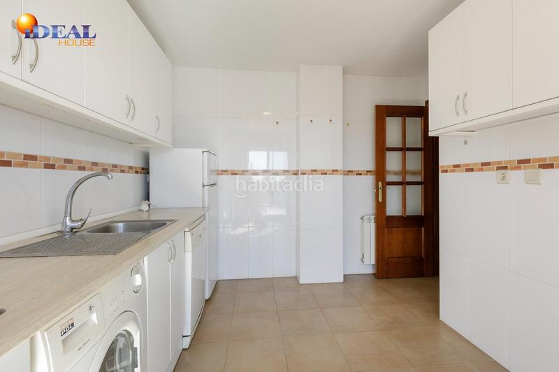 Foto a73321c7-002f-4e13-8847-47e6b560d983. Attique avec chauffage parking dans La Zubia Ciudad Zubia (La)