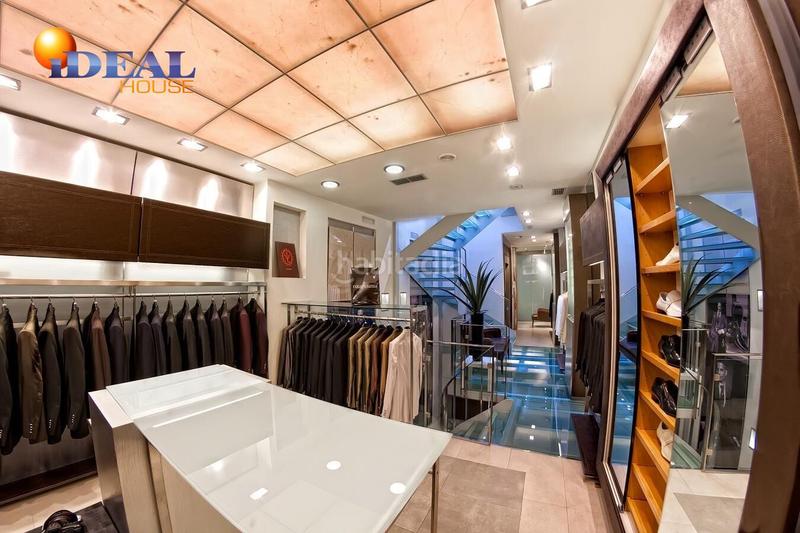 Foto 92c7ae98-7c7d-420c-a0f9-32e2781ebe9a. Local comercial a calle alhondiga 10 a Centro - Sagrario Granada