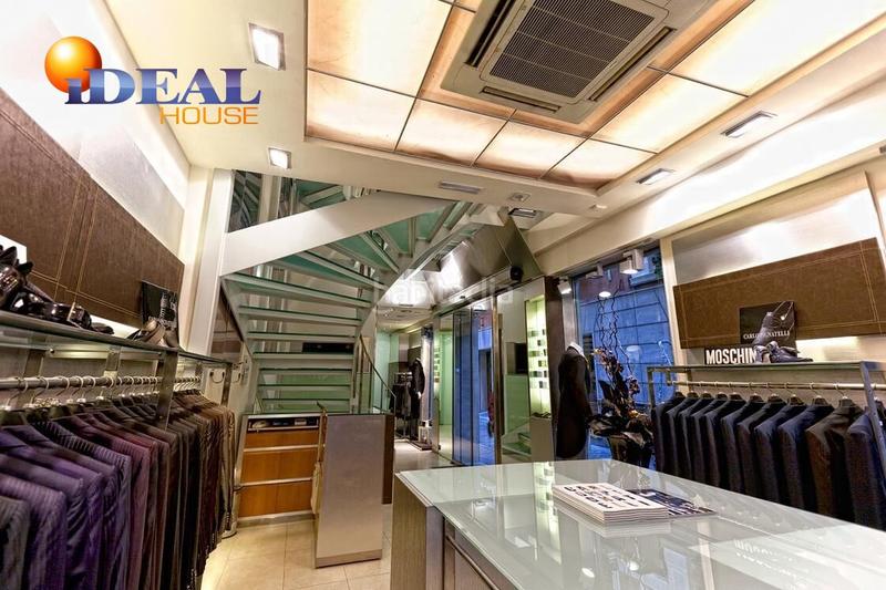 Foto c55d64d1-3148-4b0d-9dfd-7695a2d93600. Local comercial a calle alhondiga 10 a Centro - Sagrario Granada