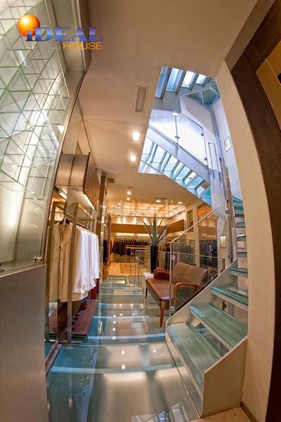 Foto c7ec136b-0dd3-4e65-a4ea-082e2ee86749. Local comercial a calle alhondiga 10 a Centro - Sagrario Granada