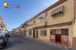Casa adossada  San fernando. Adosado con dos viviendas independientes en armilla  ideal para
