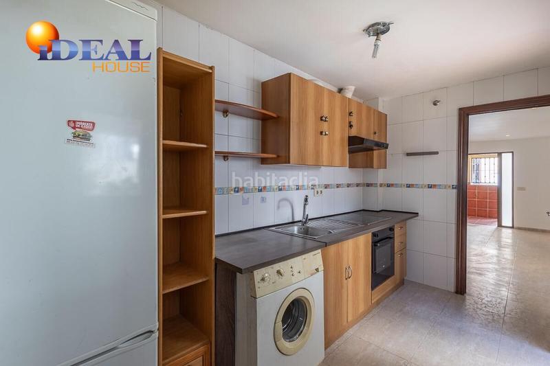 Foto 00de04d4-be5c-4c97-a8eb-85849e7061ab. Reihenhaus in Poniente Armilla