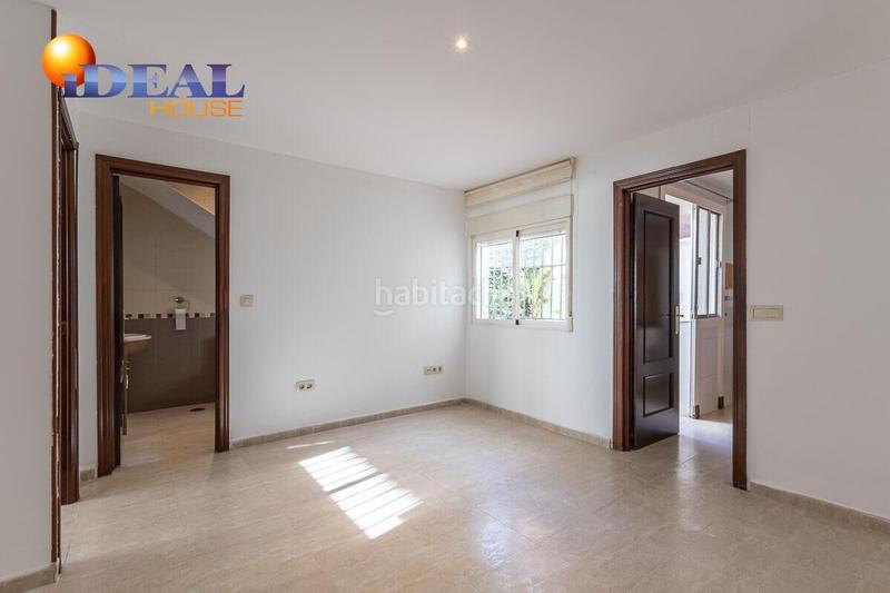 Foto 29f2ba8f-5795-41fb-b668-e68595b428a6. Reihenhaus in Poniente Armilla