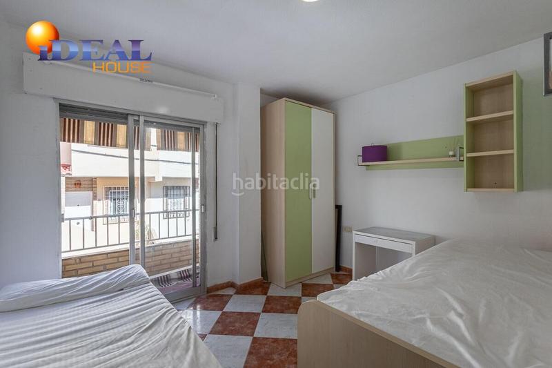 Foto 6de6e284-8bc3-451b-ade7-5ef2fd84e332. Reihenhaus in Poniente Armilla