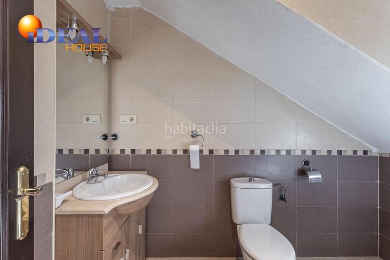 Foto e9ba6b04-ee7f-4c93-b22a-770e10f070e1. Reihenhaus in Poniente Armilla