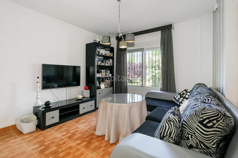 Foto f653d400-d58f-4c2d-8ec7-104732e1fe69. Maison dans calle calle de mariana pineda 36 dans Íllora