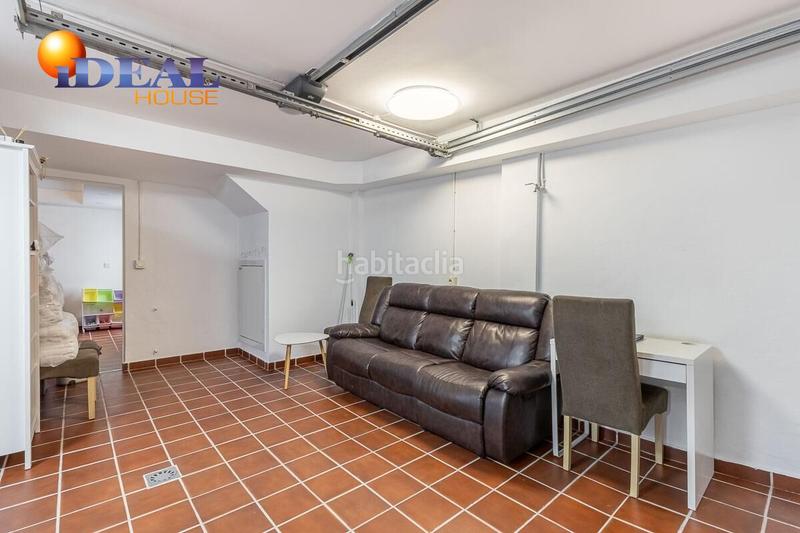 Foto 2c0c8d6f-fb5b-46f6-8c4f-17b5ea419840. Semi detached house with heating parking in Poniente Armilla