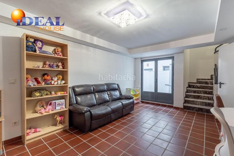 Foto 476d2ca4-2421-45f2-bd8a-e77724a77088. Semi detached house with heating parking in Poniente Armilla