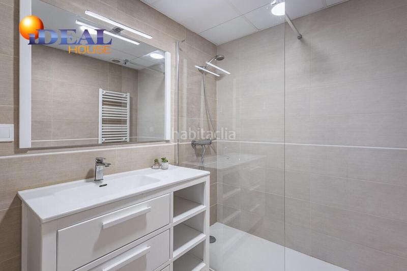 Foto 7511009b-7f3f-4f76-a070-9af6ab4e4838. Semi detached house with heating parking in Poniente Armilla