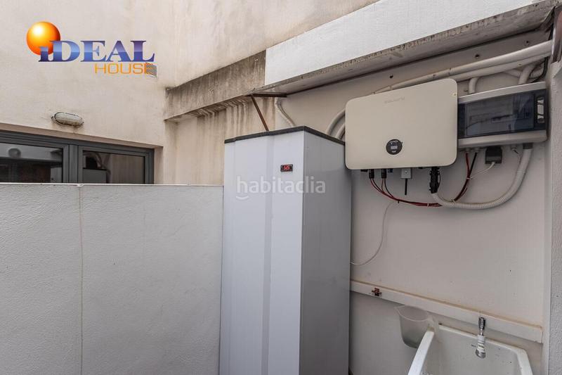 Foto 771c3cbe-d235-41a4-a819-b9b3ddb537e7. Semi detached house with heating parking in Poniente Armilla