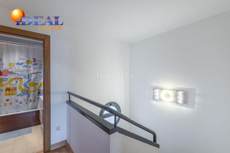 Foto 8f6dda15-d4b0-4acc-8b00-55f6ac7ab143. Semi detached house with heating parking in Poniente Armilla