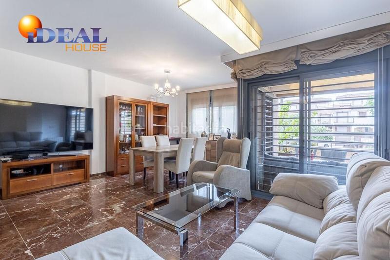 Foto 98054002-249c-4e0e-a8fe-cd6a3a861b86. Semi detached house with heating parking in Poniente Armilla