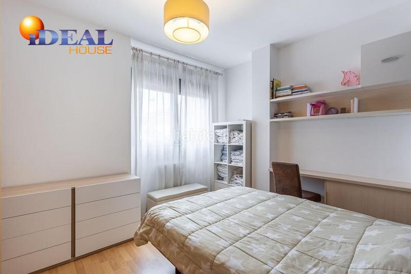 Foto a038b5bf-0e9e-4315-91d0-9b8ea0badc81. Semi detached house with heating parking in Poniente Armilla