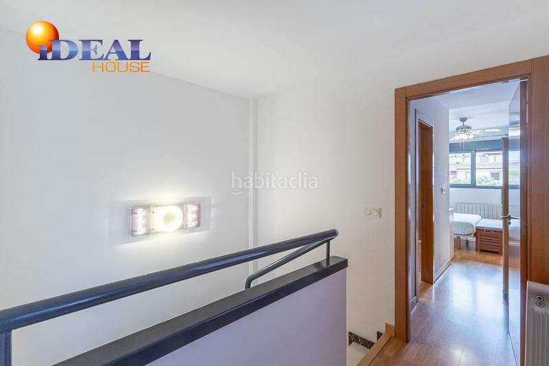Foto cebdbf4f-cf78-45be-a050-6b5410c37dec. Semi detached house with heating parking in Poniente Armilla