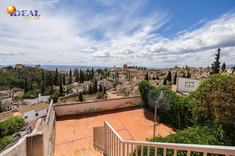 Foto 8732e9e6-6009-4b33-b603-63349588d1ef. Casa  en venta albaicin vistas directas hacia la alhambra en Granada