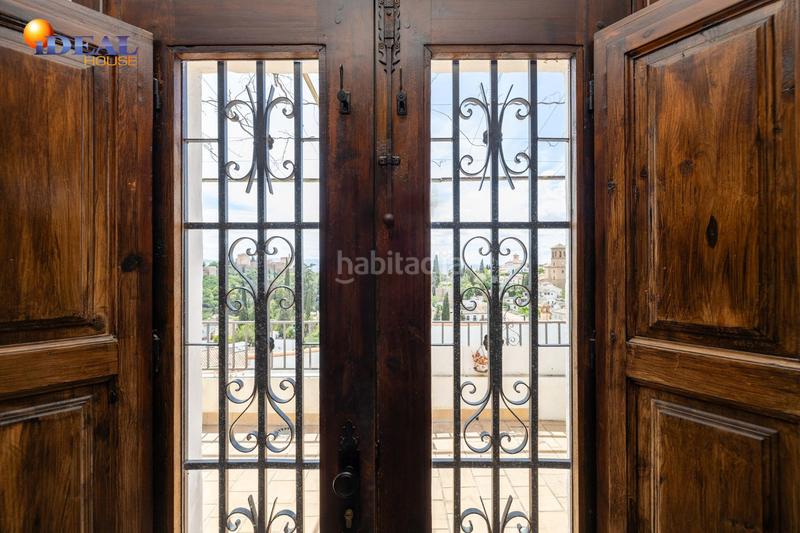 Foto b58a01bd-3d4d-4946-b60d-73219c73e9c1. Casa  en venta albaicin vistas directas hacia la alhambra en Granada