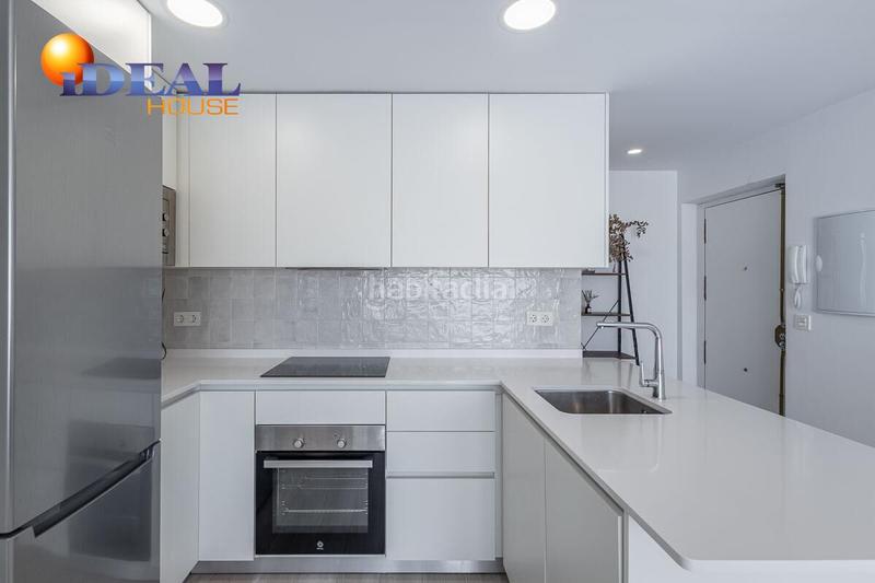 Foto bc7ac3e9-ba7d-42a8-8ec4-5a5f90e4b939. Piso espectacular piso completamente reformado!!! en Granada