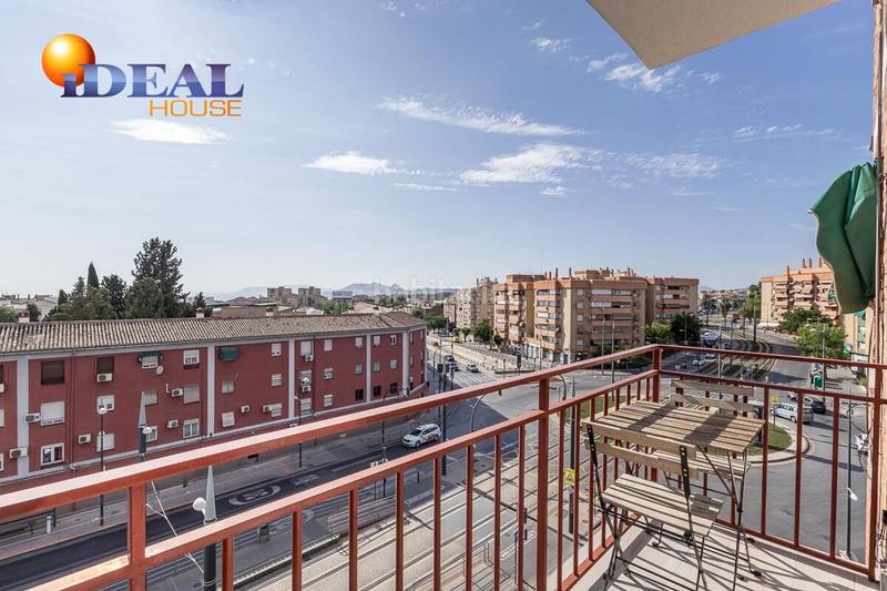 Foto c096a233-44d0-4bd3-8ed2-c9dae9ab7c5c. Piso espectacular piso completamente reformado!!! en Granada