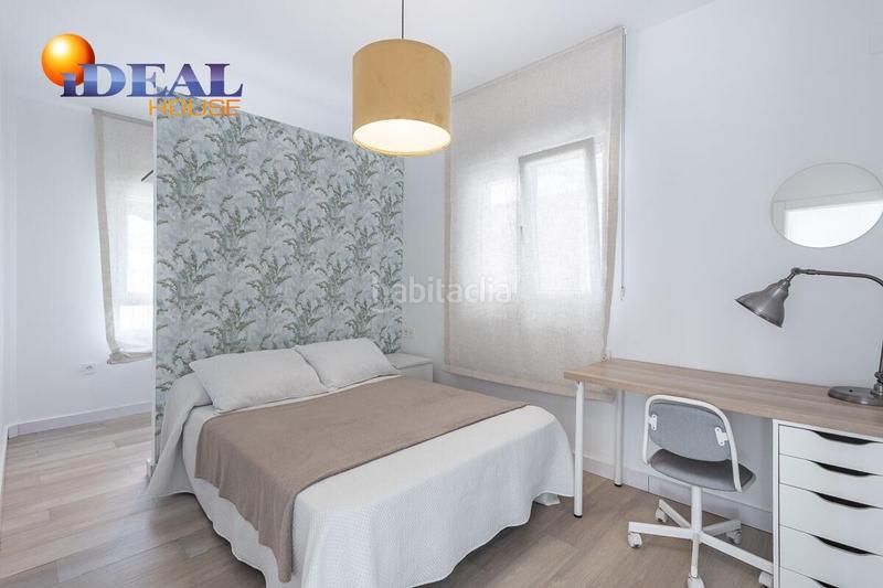 Foto c8ff31ee-775c-4fef-b769-0b3238c3af01. Piso espectacular piso completamente reformado!!! en Granada