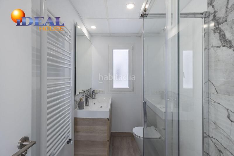 Foto feafb1c0-8726-4496-995f-e8081938595d. Piso espectacular piso completamente reformado!!! en Granada