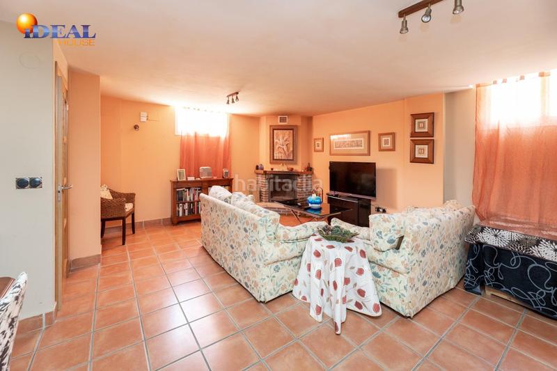 Foto def26a23-b524-41de-8da8-a4ede4efcee6. Chalet espectacular chalet a 10 minutos del centro de granada en Huétor Vega