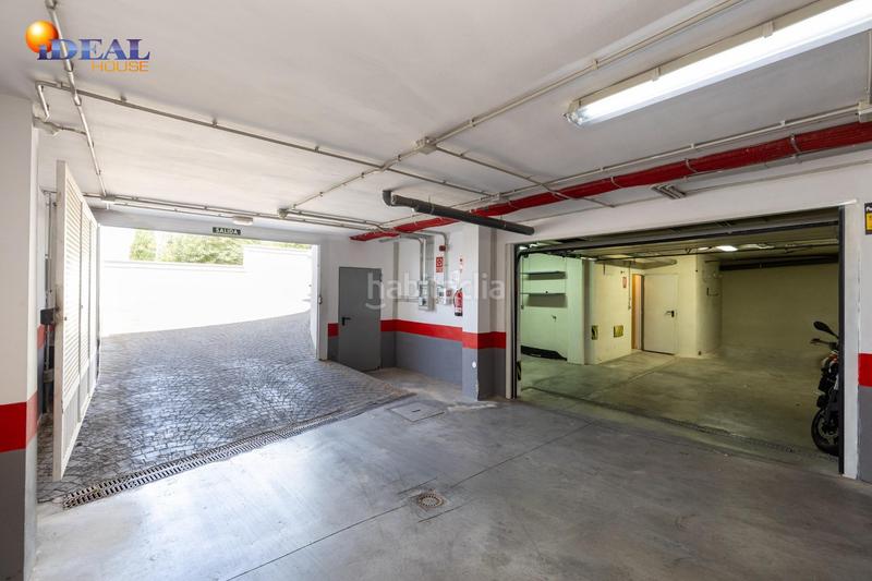 Foto 5b0b2447-ff33-470e-a82b-171f520a8cbe. Casa pareada espectacular unifamiliar en el serrallo en Granada