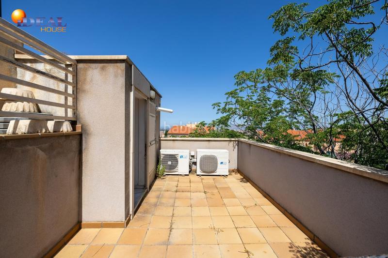 Foto dbe98936-ba15-4af9-8214-e35b82ea7196. Casa pareada espectacular unifamiliar en el serrallo en Granada