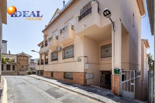 Pis  Calle molinillo. Piso de 3 dormitorios en zona baja del bariio de monachil