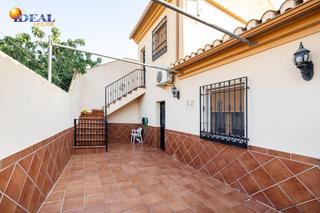 Casa a Purchil. Casa en una sola planta en purchil  vegas del genil