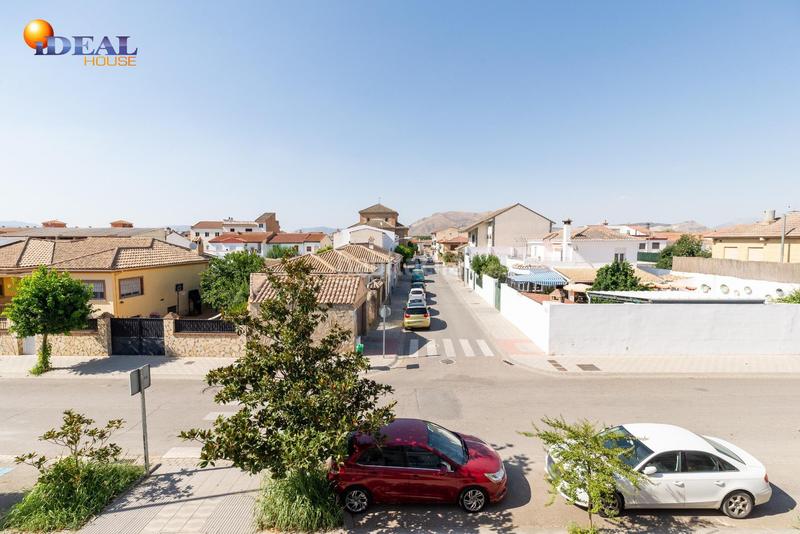 Foto 7dd7e148-da43-40ae-b39f-b0ef1a8d6e28. Casa adosada en buenavista-jau 14 tu nuevo hogar familiar te espera en el jau. en Santa Fe