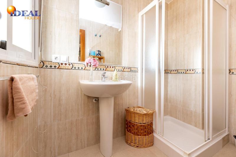 Foto 3a150592-f01c-4c15-b1cb-f89ffa97a5d5. Dachwohnung mit heizung parking in Híjar Gabias (Las)