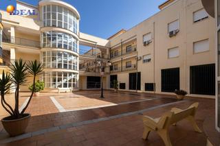 Planta baja en Calle  ISLA