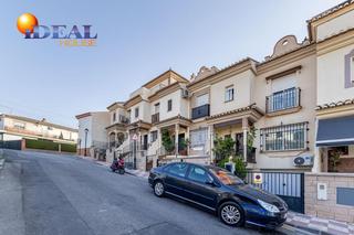 Casa adossada  Calle cañada 36. Bonita vivienda unifamiliar en cájar zona bellavista