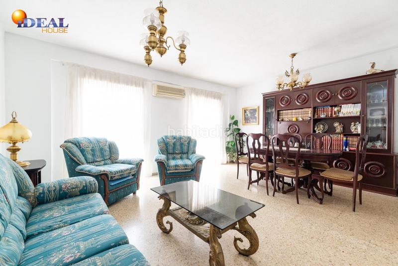 Foto d2a6420f-8e08-4586-975a-372ec2147707. Casa adosada en hoyo 5 encantadora vivienda adosada en el corazón granada en Santa Fe