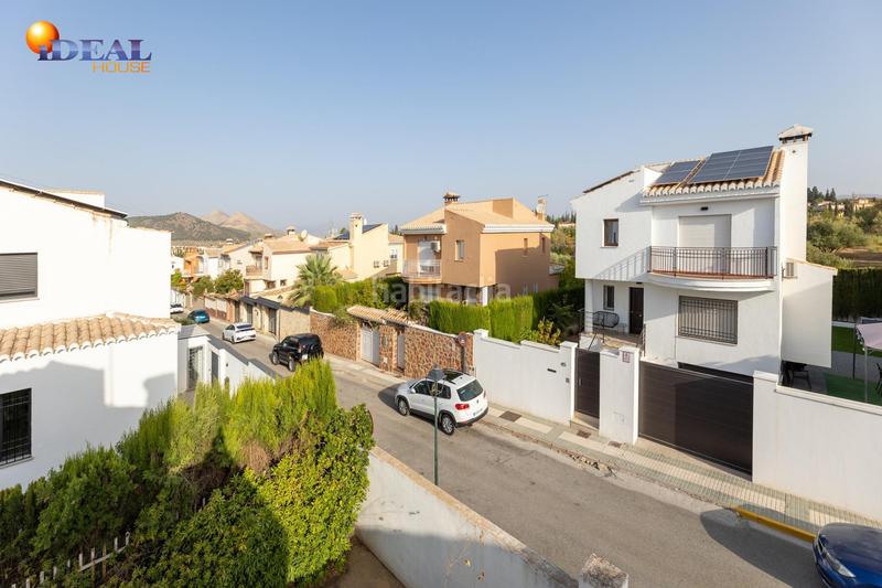 Foto 7d2a4afa-7f65-4b96-8a3d-b2d55bebf548. Chalet en calle abeto (loma verde) 42 chalet con gran parcela y piscina en loma verde, en Albolote